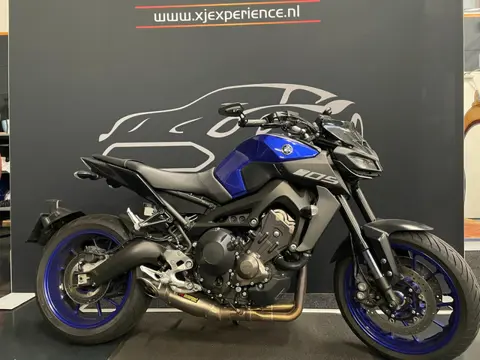 Yamaha Tour MT-09 ABS QUICKSHIFT AKROPOVIC