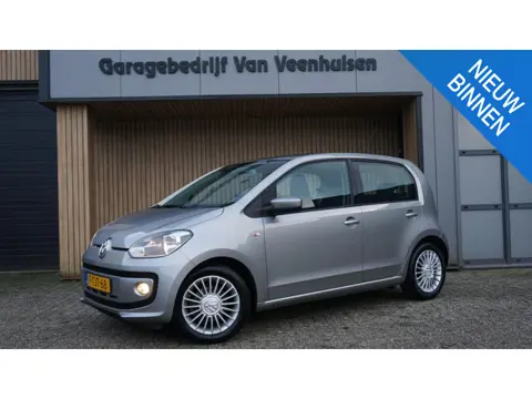 Volkswagen Up! 1.0 60Pk high up! BlueMotion Airco Cruise controle 5-drs PDC *66870km* Navi Elek Pakk