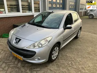 Peugeot 206 + 1.4 XS