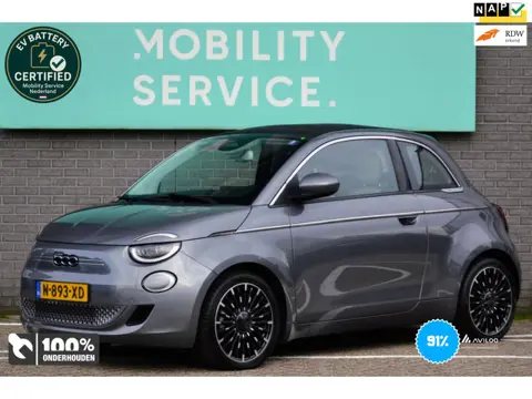 Fiat 500 C La Prima 42 kWh SOH91% Leder LED CAM CarPlay AUT Groot Navi
