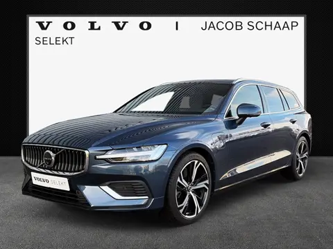 Volvo V60 T6 AWD 350PK Plug-in Hybrid Plus Bright | ACC | Panoramadak | 360 camera | Stuurverwarming