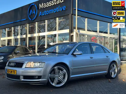 Audi A8 4.2 quattro Exclusive Luchtvering Youngtimer in nette staat