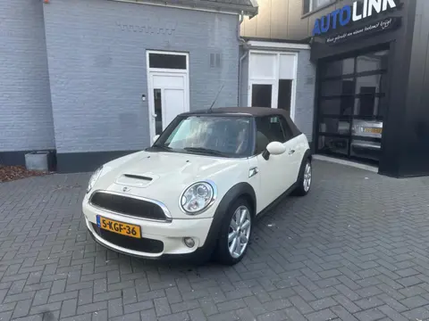 Mini Mini Cabrio S | 184 PK | LEER | XENON | NAVI |