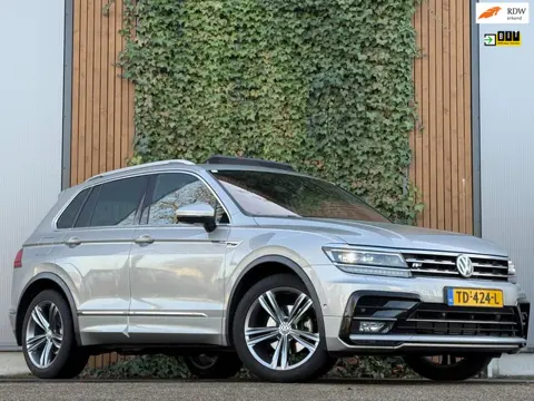 Volkswagen Tiguan 1.4 TSI ACT Comfortline R-Line|PANO|TREKHAAK|VIRTUAL|360''