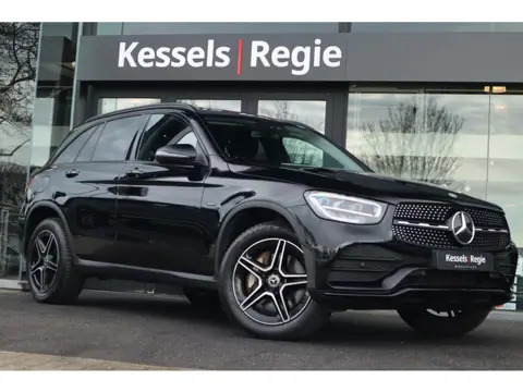 Mercedes-Benz GLC 300e 4MATIC AMG Night Camera CarPlay 19” Stoelverwarming DAB
