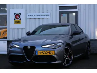 Alfa Romeo Giulia 2.0 T 320PK Veloce Aut.*NL-Auto*Perfect Onderh.*Black Pack/Sportstoelen Leder/Stoe