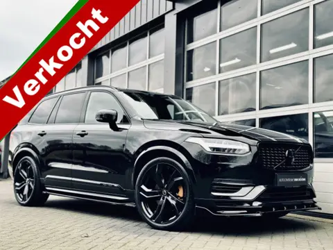 Volvo XC90 2.0 T8 Recharge AWD | Dark Label | Panodak | Luchtvering | Head Up | Trekhaak | Keyless |