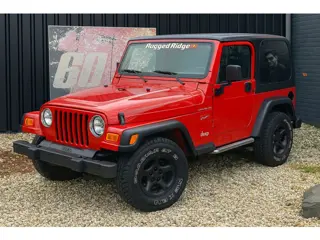 Jeep Wrangler -THE RED RUGGED RIDGE EDITION-BLIJVEND YOUNGTIMER-