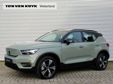 Volvo XC40 Recharge P8 AWD R-Design Automaat / Microtech Nubuck interieur / Sage Green metallic / Go