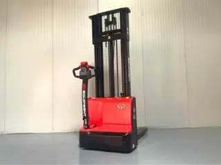 EP EST 3,3 meter - Stapelaar - interne lader (bj 2026)