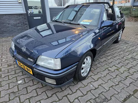 Opel KADETT-E-CABRIO C2.0NE GSI OPNIEUW GESPOTEN (bj 1990)