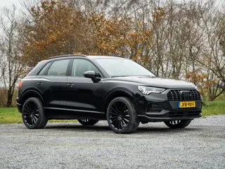 Audi Q3 45 TFSI e // zwart optiek // start/stop // elektr. klep // 20"
