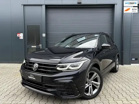 Volkswagen Tiguan 1.5 TSI R-Line Black Style PANO IQ CAMERA ACC