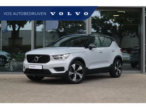 Volvo XC40 T4 Recharge R-Design | Trekhaak |
