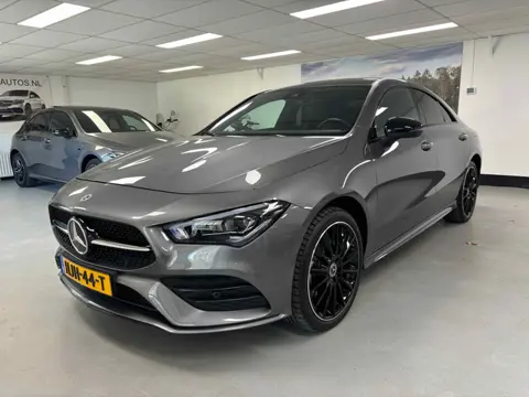 Mercedes-Benz CLA-Klasse 250 e AMG Panorama Memory Sfeerverl. Keyless go Trekhaak 19" AMG