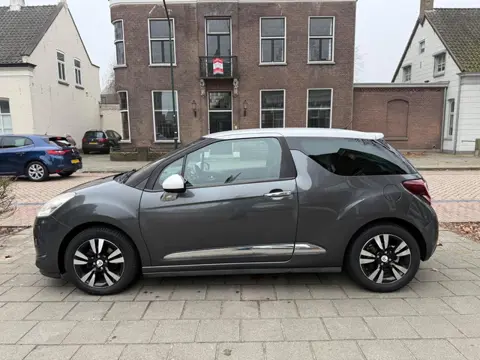 Citroen DS3 1.6 VTi So Chic AUTOMAAT EERSTE EIGENAARESE 76 ZEER MOOI