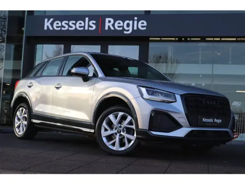 Audi Q2 35 TFSI Advanced Black-Optic Keyless Camera CarPlay Bliss Stoelverwarming DAB Navi