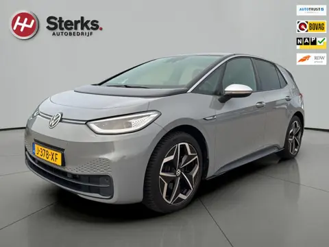 Volkswagen ID.3 First Plus SOH 92% TREKHAAK 19 " LM VELGEN ACHTERUITRIJCAMERA STOELVERWARMING