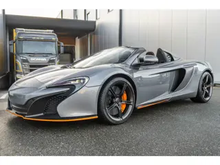 McLaren 650S Spider - Titanium Silver - Carbon - lift - Meridian