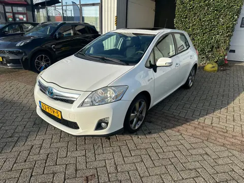 Toyota Auris 1.8 Full Hybrid Dynamic Business,OPENDAK