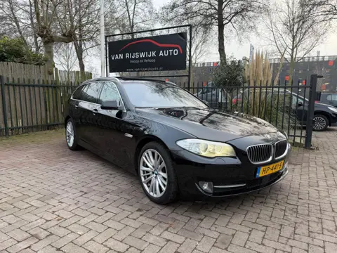 BMW 5-serie Touring 535d High Exe Xenon Pano Leder Camera Stoel-verw EX Bpm
