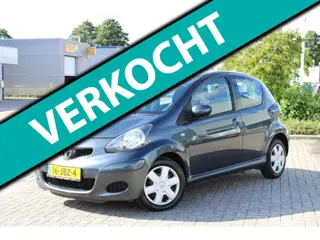 Toyota Aygo 1.0-12V Comfort 5-DRS l AIRCO l ELEKTR PAK