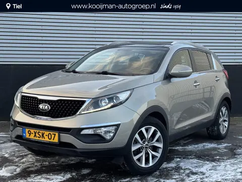 Kia Sportage 1.6 GDI BusinessPlusLine Schuif/kanteldak, Trekhaak, Nieuw geleverd en dealeronderhoude