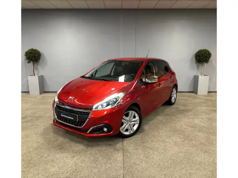 Peugeot 208 1.2 PureTech - Navi - ParkeerSensor - AppleCarplay - Cruise