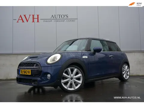 Mini Mini 2.0 Cooper S Chili Serious Business