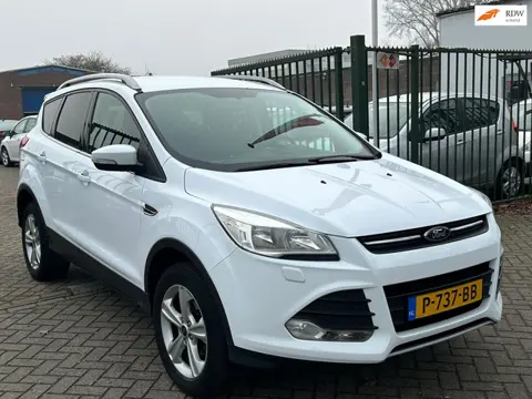 Ford Kuga 1.5 Titanium 1e eigenaar navigatie stoelverwarming cruis control