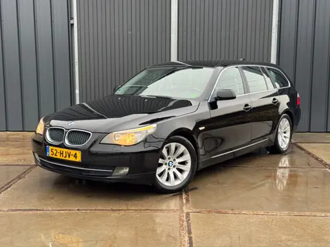 BMW 5-serie Touring 520d APK 01-2027|Leder|Navi|Dealer ondh.