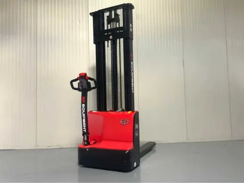EP EST 3,6 meter - Stapelaar - interne lader (bj 2026)