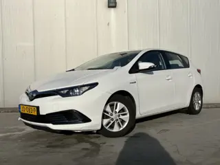 Toyota Auris 1.8 Hybrid Now | Trekhaak | Slotbouten