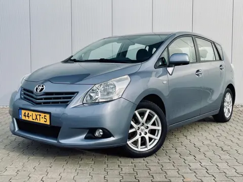 Toyota Verso 1.6 VVT-i Business, Navi, Panoramadak