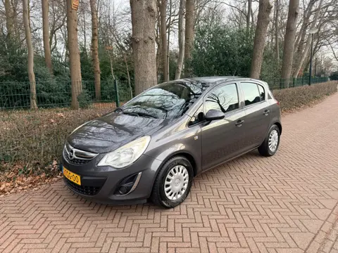 Opel Corsa 1.2-16V Edition Goed onderhouden