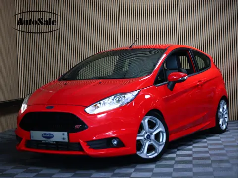 Ford Fiesta 1.6 ST1 LED RECARO TOPSTAAT AIRCO'13 (bj 2013)