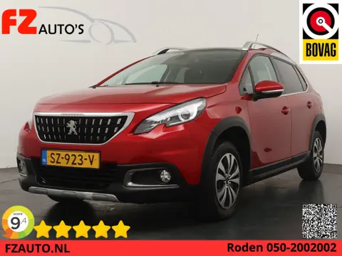 Peugeot 2008 1.2 PureTech Allure - Navigatie - Trekhaak - Climate Control - Panorama Dak
