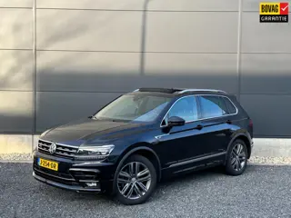 Volkswagen Tiguan 2.0 TSI 4Motion R-Line Panodak | Leder | Stoelen met memory | Camera