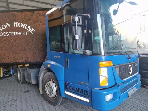 KAMAG rangeer trekker ECONIC (bj 2013)