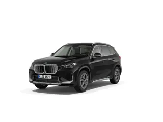 BMW iX1 eDrive20 | Pure Edition | 18'' | Comf. Acc. | Camera | Stoelverw. | Adapt. LED