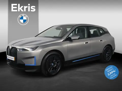BMW iX xDrive40 Business Edition Plus 77 kWh | Driving Assistant Professional| voorstoelen verwarmd 