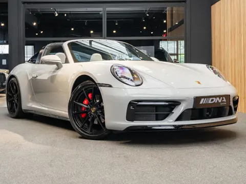 Porsche 992 911 Targa 4 Exclusive Manufaktur 930 Leder 911 3.0 Targa 4 BOSE Surround Koeling