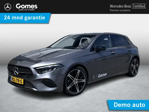 Mercedes-Benz A-klasse 180 Star Edition Luxury | Panoramadak | Night Pakket | Dodehoekassistent | Sf