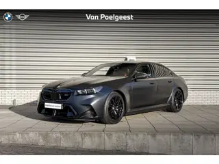 BMW M5 Sedan M5 Keramische Remschijven / Trekhaak / Driving Asssistant Professional