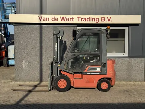 Nissan FD01A15 duplo330 sideshift / 4e Functie DIESEL FULL CAB. LOW HOURS