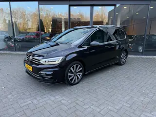 VOLKSWAGEN TOURAN 1.5 TSI R-Line 7-PERSOON, FULL OPTIONS.