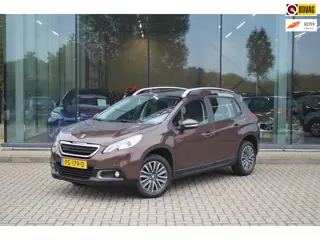 Peugeot 2008 1.2 VTi Active | Trekhaak | Panoramischdak | Parkeersensoren | Navi