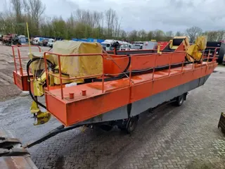 Deutz Zelf varend Ponton PM2133