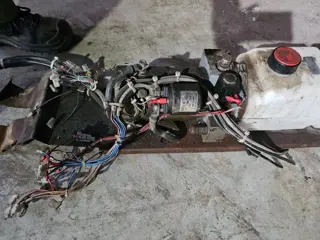 Iskra Hydroliek pomp 24V 2 PM2574