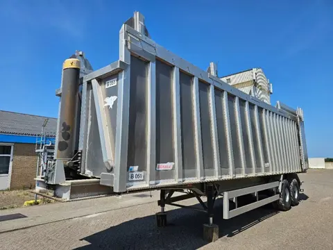 Benalu Bencere Benalu Bencere Kipper – 3 Assen – Aluminium – 60m³ – Schijfremmen – Luchtvering – 39 
